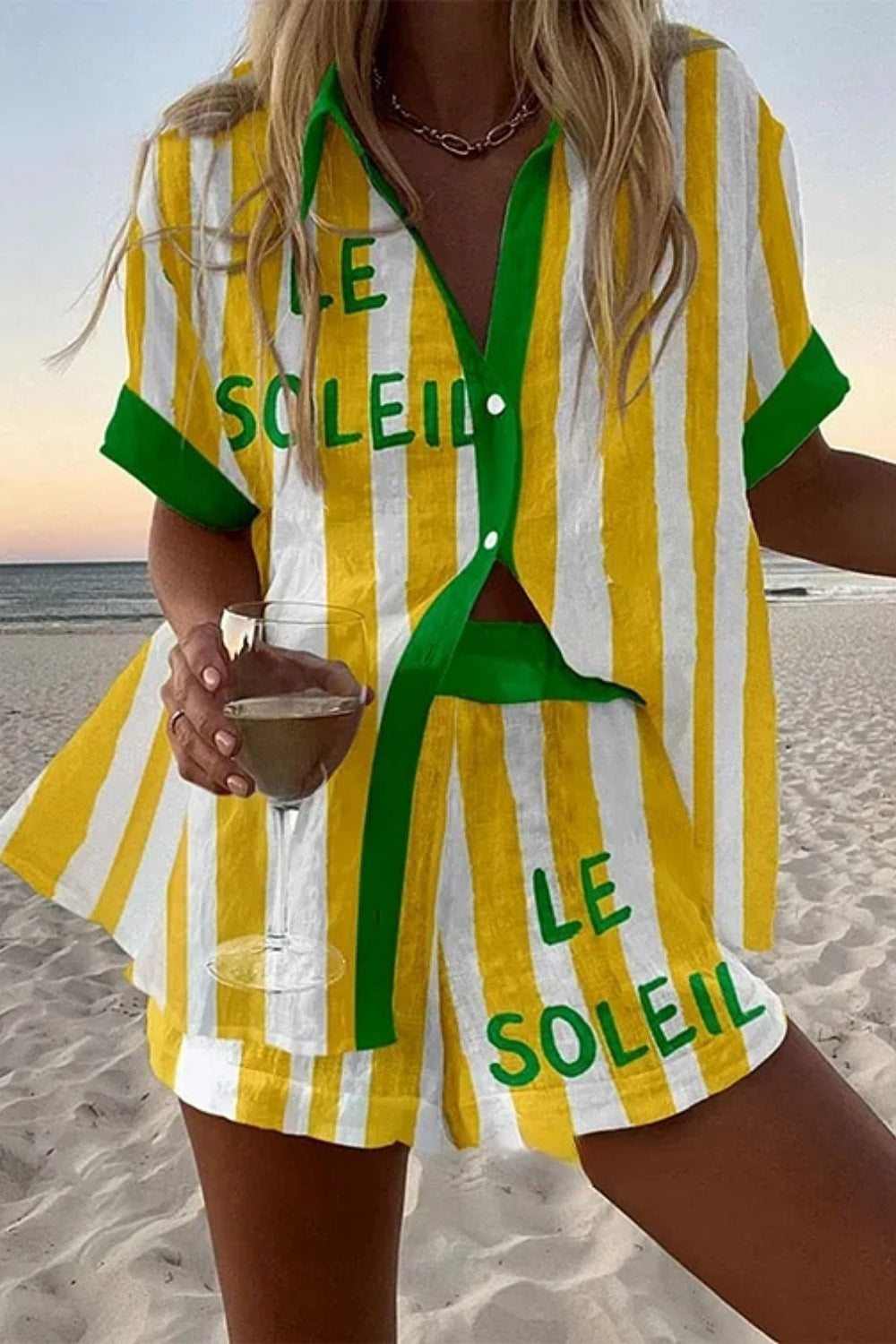 Hanna | Korte linnen set met gele strepen